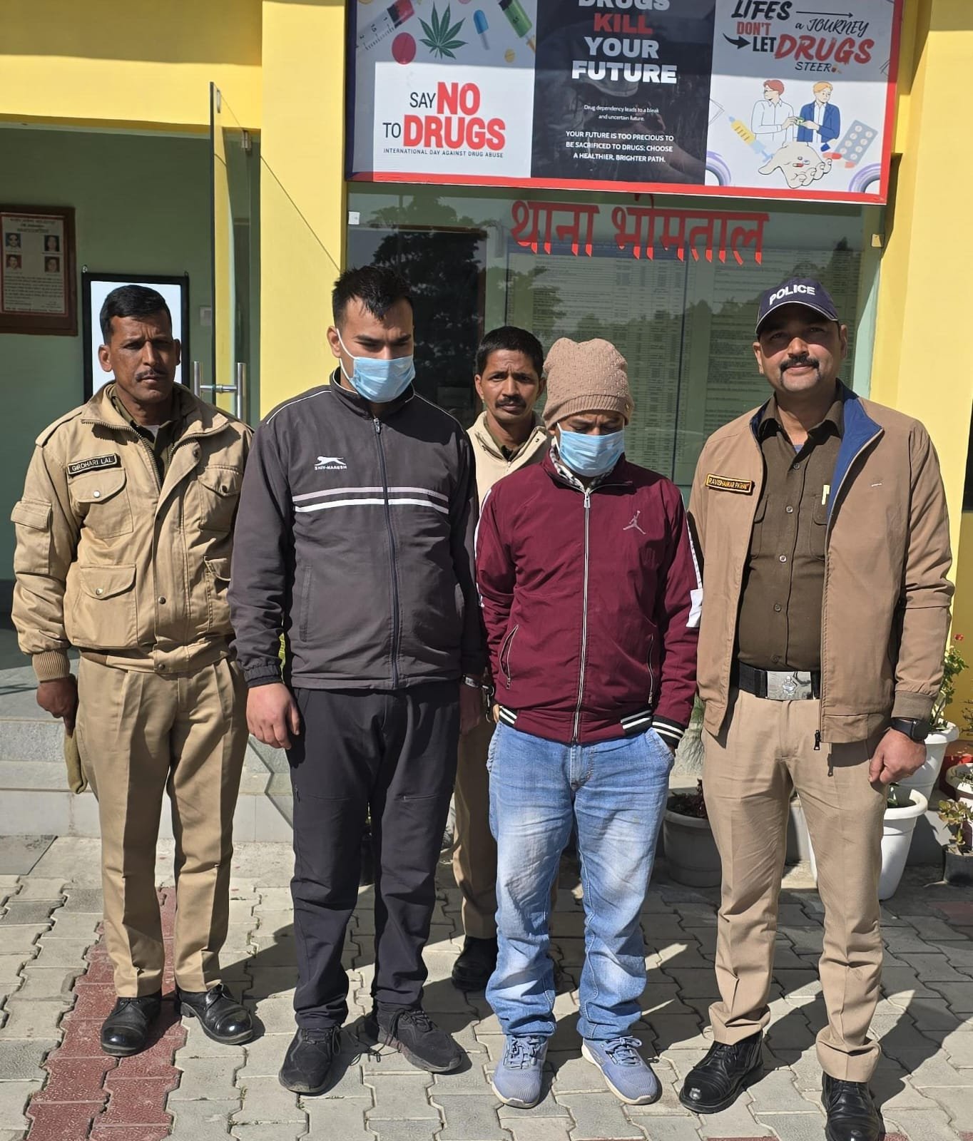 बड़ी खबर(भीमताल) महिला से छेड़छाड़ दो गिरफ्तार।।