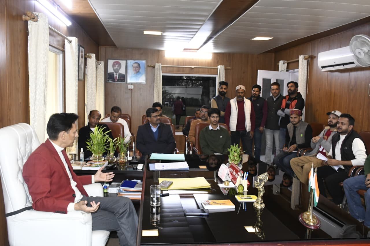 बड़ी खबर(हल्द्वानी)आयुक्त की जनसुनवाई, फिर आए जमीन के मामले।।