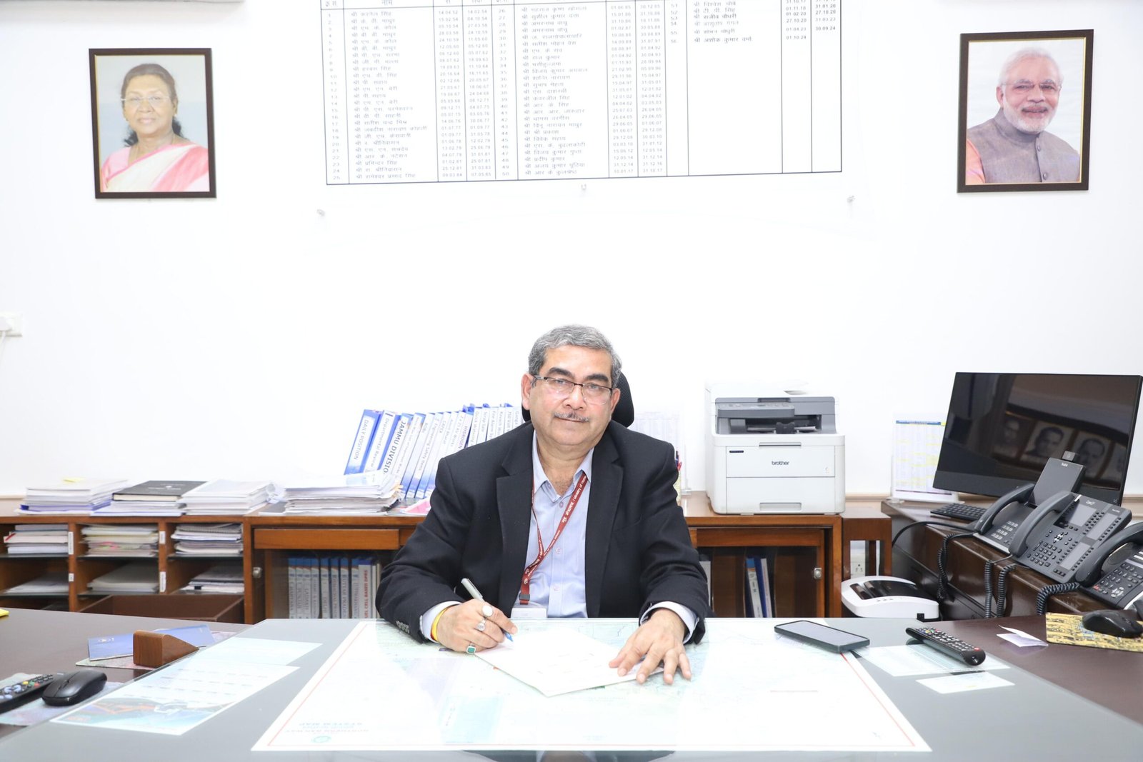 (बड़ी खबर)राजेश कुमार पांडे बनाए गए उत्तर रेलवे के महाप्रबंधक ।।