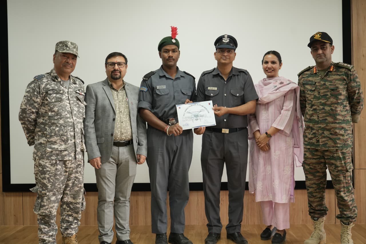 बड़ी खबर(हल्द्वानी) ग्राफिक एरा हिल यूनिवर्सिटी,ड्रोन कैप्सूल प्रशिक्षण सत्र’ का हुआ समापन ।।