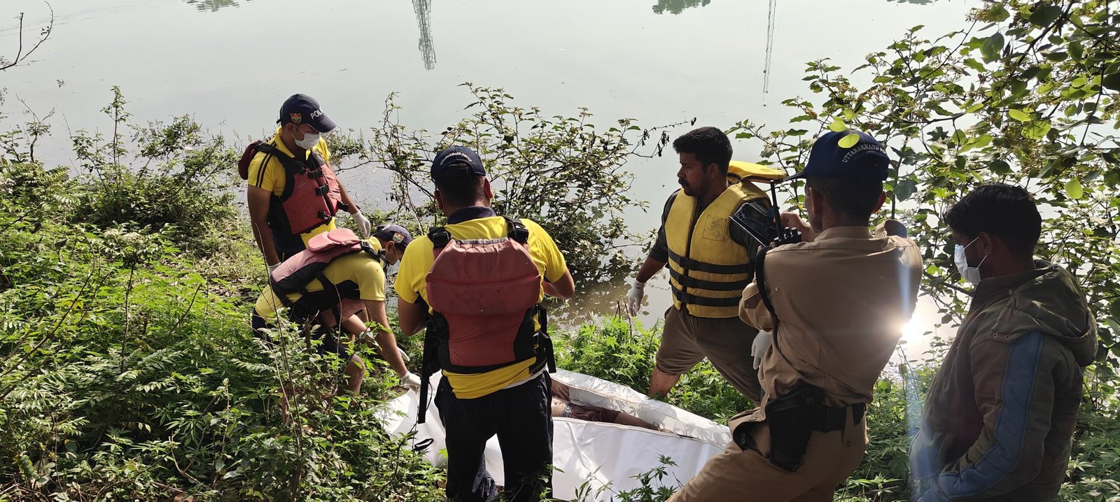 दु:खद(उत्तराखंड) नहाते समय हुआ था हादसा,दो शव बरामद ।।