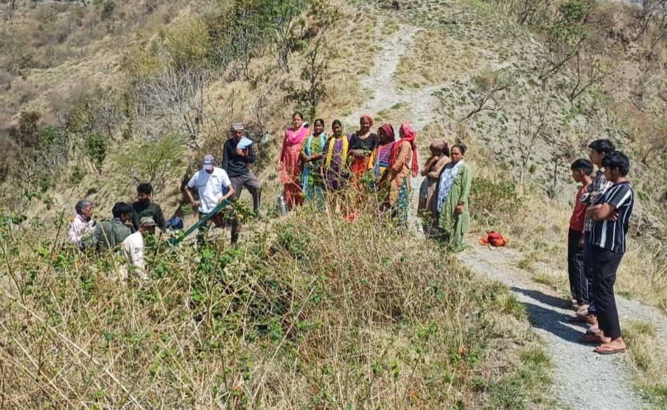 बड़ी खबर(अल्मोड़ा) बाघ के हमले में मारे गए व्यक्ति के बाद चेता वन विभाग,कि यह कार्रवाई ।।