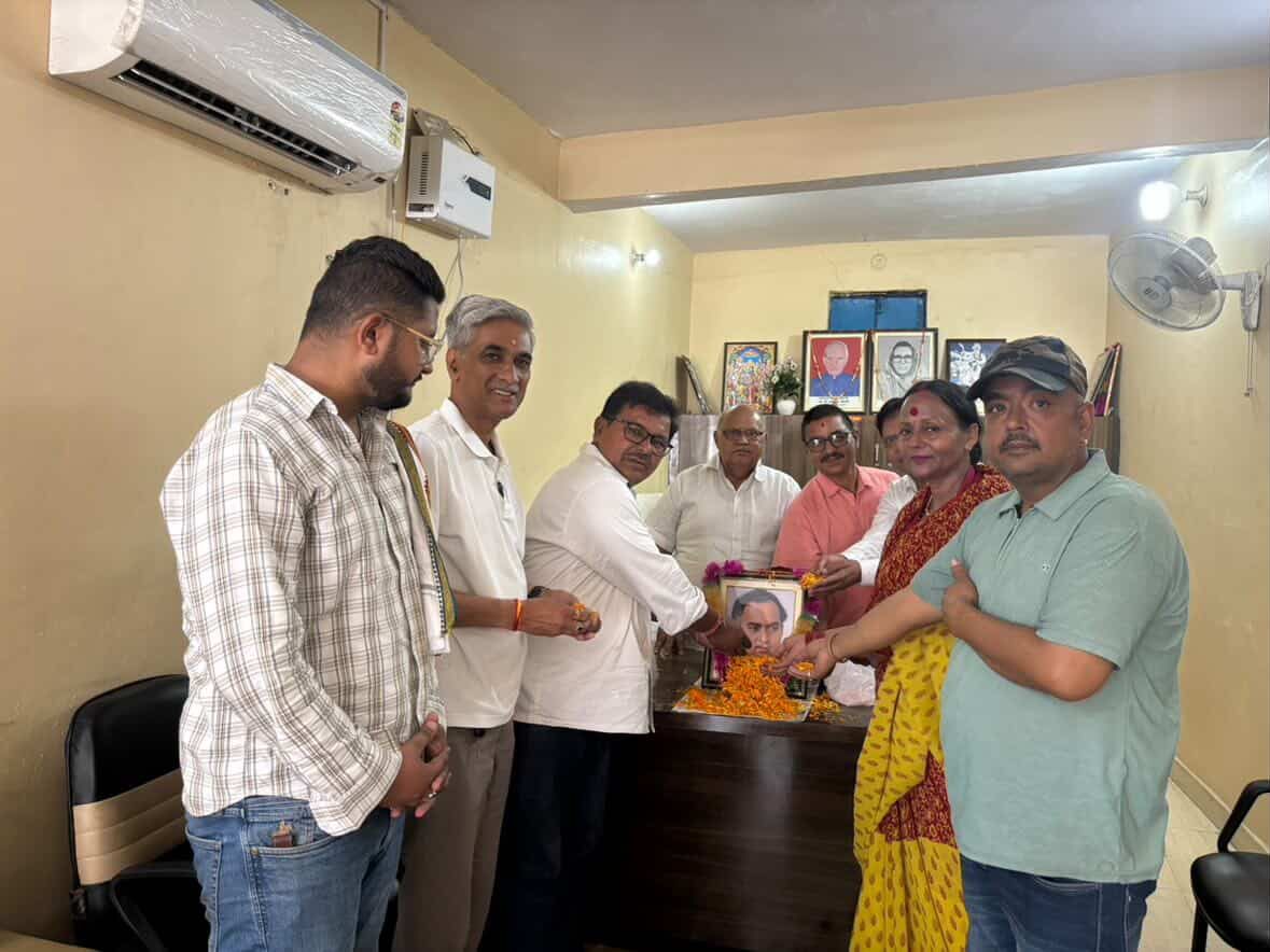 बड़ी खबर(लालकुआं) जयंती पर याद किए गए भारत रत्न राजीव गांधी।।