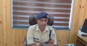 बड़ी खबर(कैंची धाम) कैंची धाम यात्रा निर्विरोध जारी, एसएसपी ने कहा सोशल मीडिया के भ्रामक प्रचार का नाम ले संज्ञान ।।
