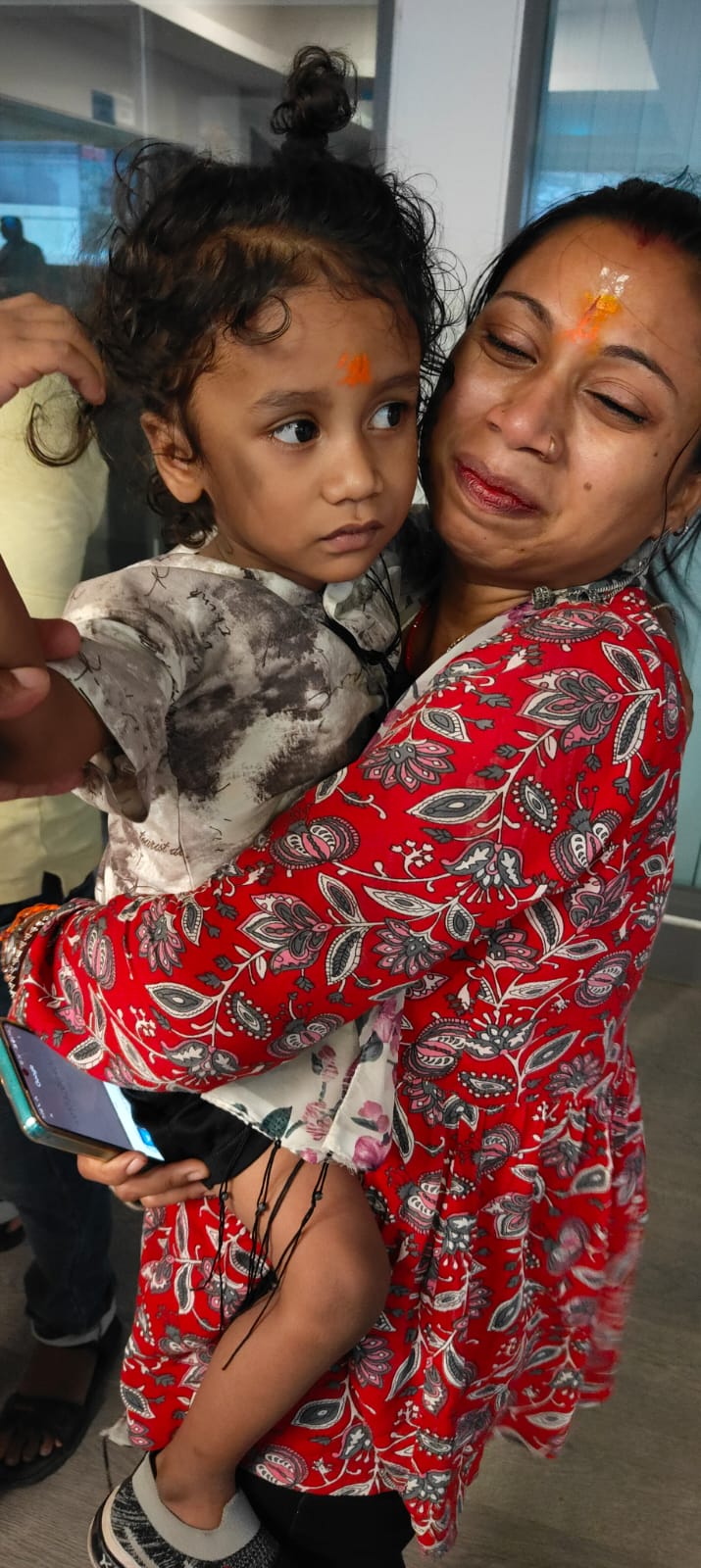 बड़ी खबर(हरिद्वार)भीड़ में खोया मासूम तो सहारा बनी खाकी, मां के चेहरे पर लौटाई मुस्कान।।