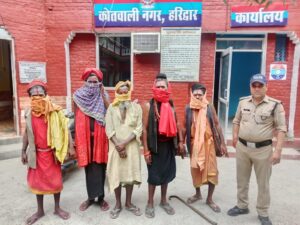 बड़ी खबर (उत्तराखंड)पकड़े गए ढोंगी बाबा !!