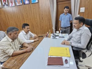 बड़ी खबर(हल्द्वानी)SIR को लेकर सिटी मजिस्ट्रेट से मिला कांग्रेसी प्रतिनिधि मंडल।।
