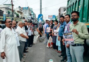 बड़ी खबर(लालकुआं) मंदिरों के चंदे में कथित अनियमितता, कांग्रेसियों में उबाल, सरकार को घेरा ।