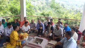 बड़ी खबर (उत्तराखंड) माँ नंदा देवी मेले की तैयारियां तेज, पारंपरिक मूर्ति निर्माण के लिए चुने गए केले के वृक्ष