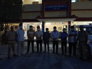 बड़ी खबर(श्रीनगर)सर चढ़ कर बोला नशा.मचाया हुड़दंग.पुलिस ने उतरा नशे का सुरूर