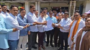 (Haldwani)SIR को लेकर भाजपा ने एडीएम को सौंपा ज्ञापन, निष्पक्ष और पारदर्शी प्रक्रिया की मांग।