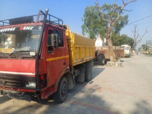 बड़ी खबर(उत्तराखंड)अवैध खनन में लिप्त दो वाहन पुलिस ने किये सीज ।।
