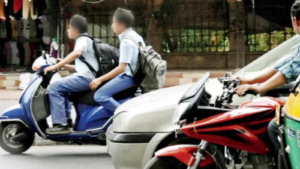 बड़ी खबर(देहरादून)स्कूल यूनिफॉर्म में बच्चे बिना हेलमेट के दो पहिया वाहन चलते पकड़े गए तो होगी कार्रवाई।।
