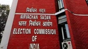 पांच राज्यों में चुनाव से पहले निर्वाचन आयोग सख्त, अधिकारियों के तबादलों के निर्देश जारी